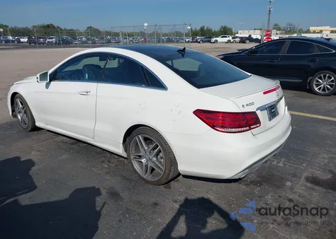 2016 Mercedes-Benz E 400 z USA, uszkodzony, nr VIN WDDKJ6FB4GF325555